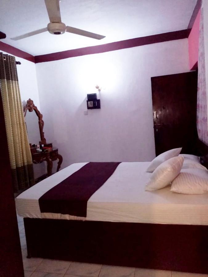 Chandi Mahal Homestay Kandy Bagian luar foto