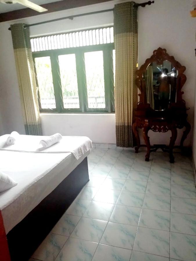 Chandi Mahal Homestay Kandy Bagian luar foto